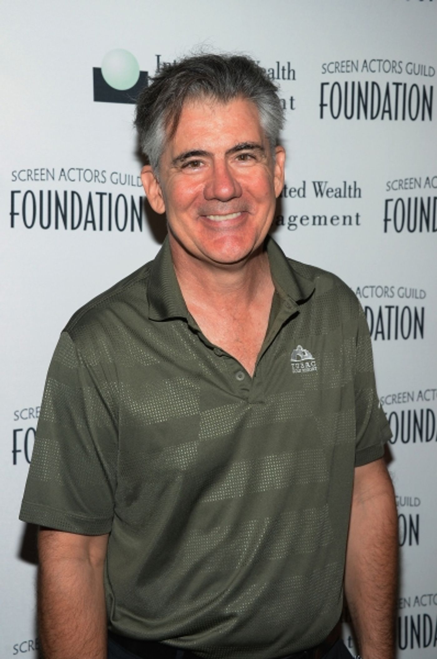 Photo Flash: Ron Perlman, Richard Kind and More Raise $130K at SAG Foundation's NY Golf Classic  Image