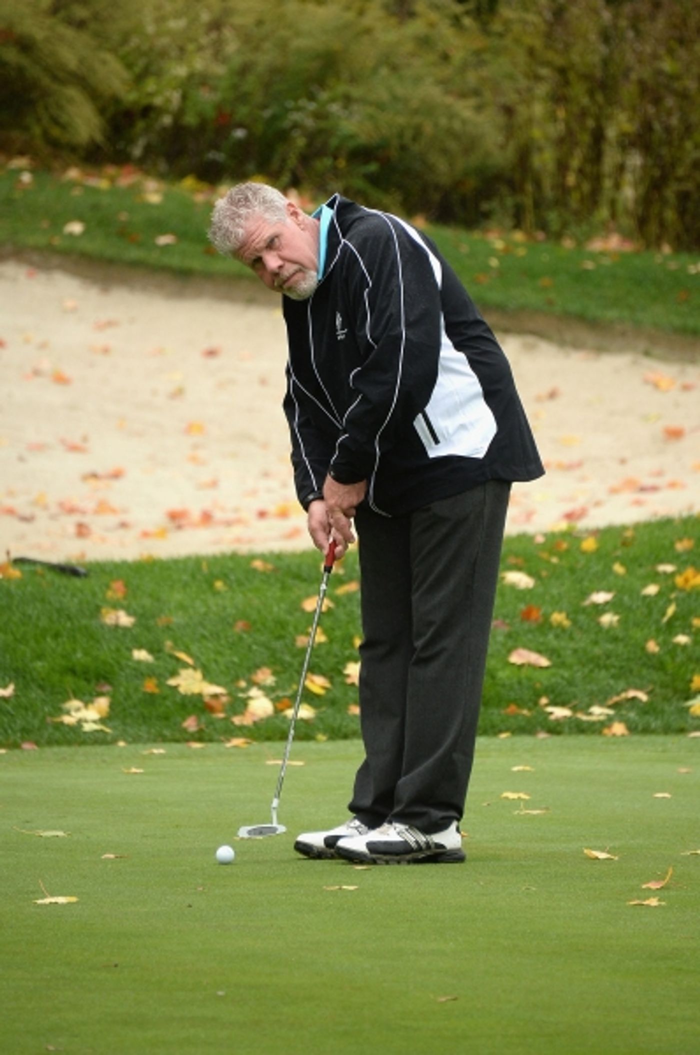 Photo Flash: Ron Perlman, Richard Kind and More Raise $130K at SAG Foundation's NY Golf Classic  Image