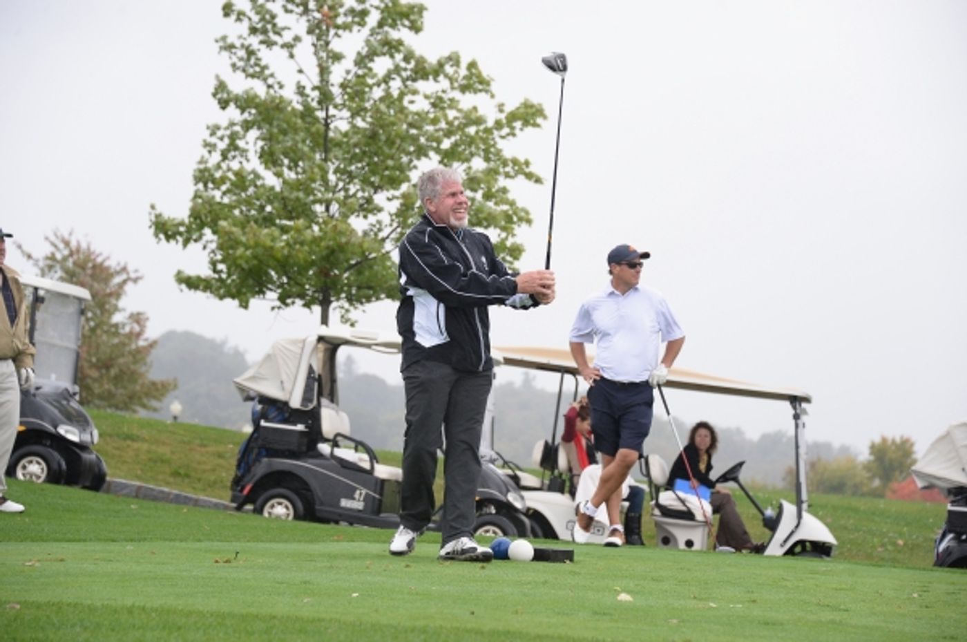 Photo Flash: Ron Perlman, Richard Kind and More Raise $130K at SAG Foundation's NY Golf Classic  Image