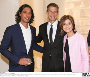 Lisa Perry, Richard Perry, Valery Joseph Photo