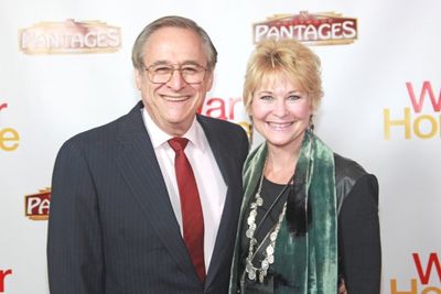 Dee Wallace :  ''E.T. the Extra-Terrestrial'' (Elliott''s Mom) with Lenny  Photo