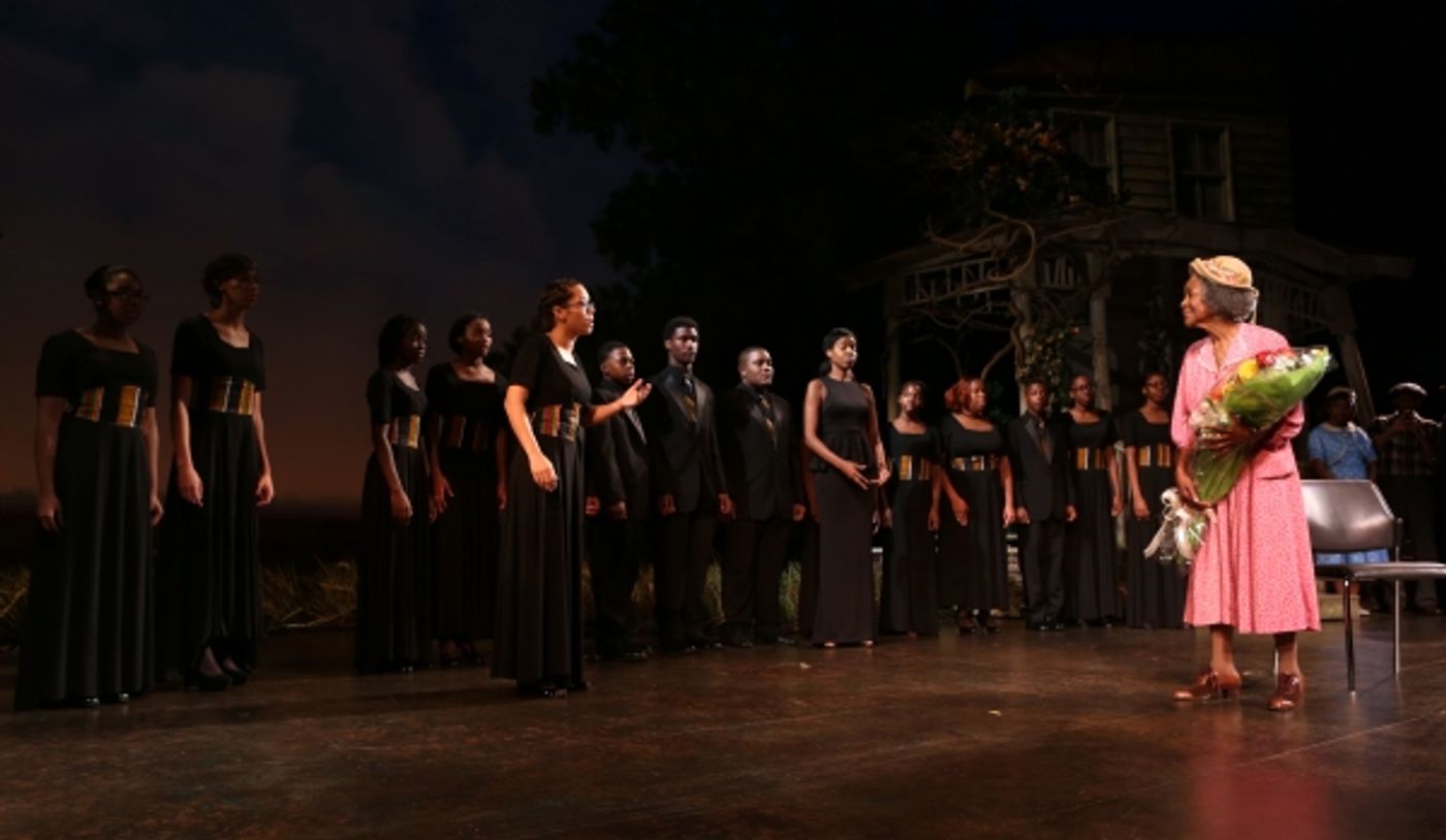 Photo Coverage: Cicely Tyson & THE TRIP TO BOUNTIFUL Cast Take Final Bow on Broadway  Image