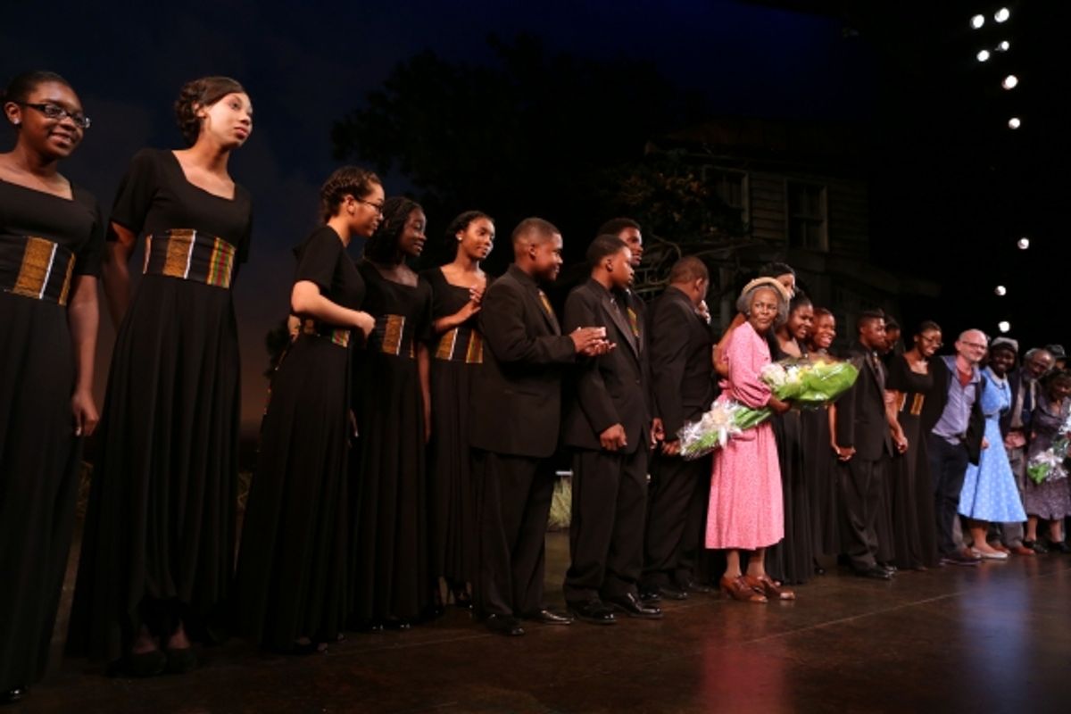 Cicely Tyson with her students and ensemble cast  at 