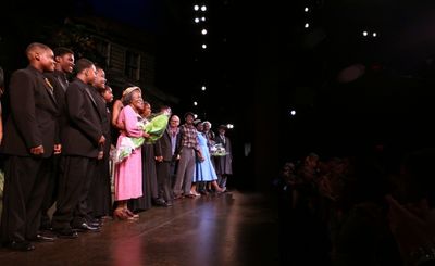 Cicely Tyson with her students and ensemble cast  Photo