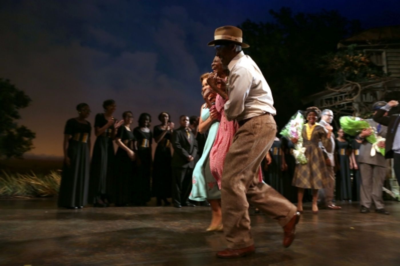 Photo Coverage: Cicely Tyson & THE TRIP TO BOUNTIFUL Cast Take Final Bow on Broadway  Image