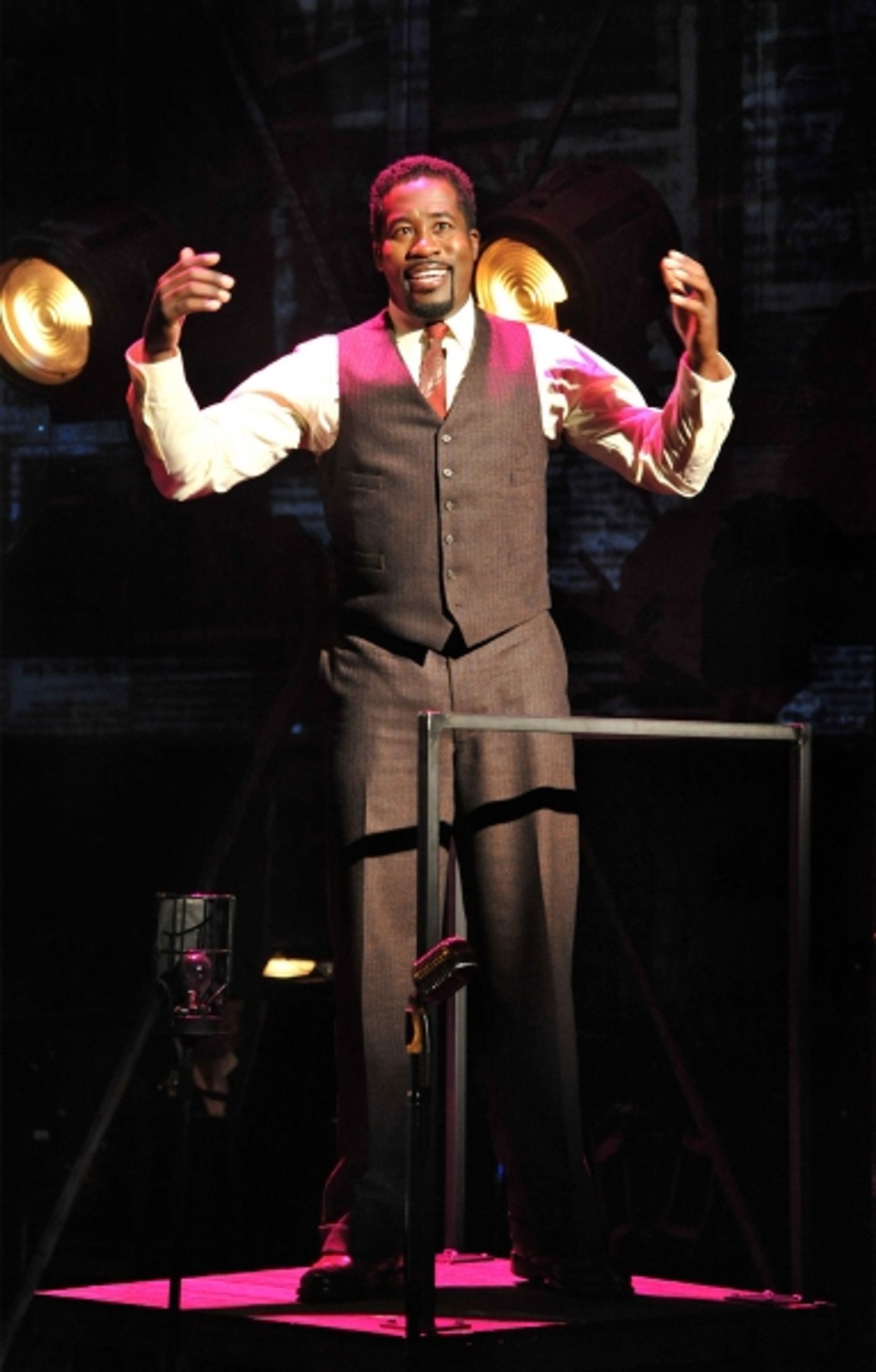 Photo Flash: First Look at Daniel Beaty in THE TALLEST TREE IN THE FOREST at La Jolla  Image