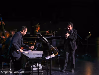 Clint Holmes Photo