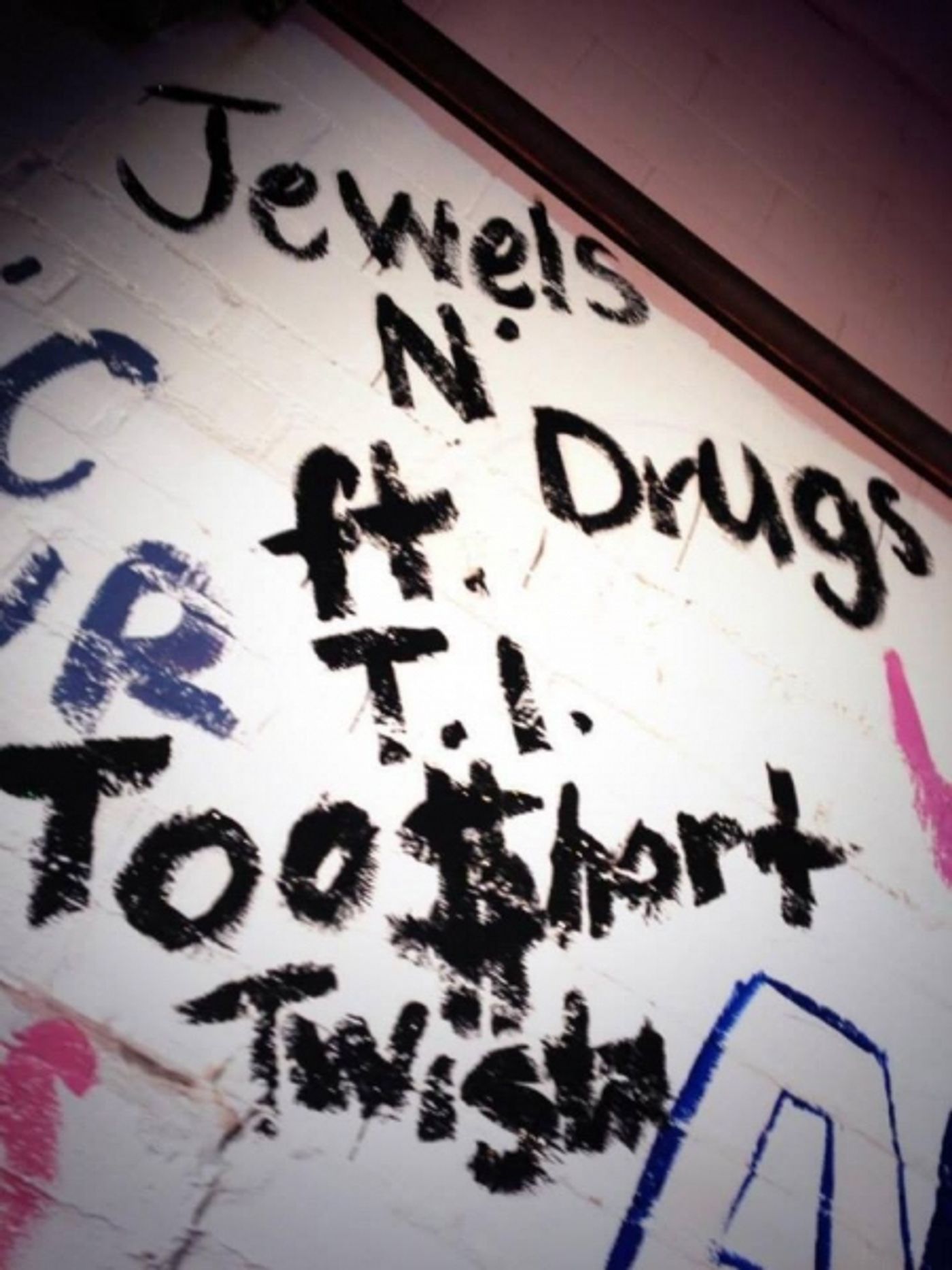 Photo Flash: Lady Gaga Reveals ARTPOP Track List  Image