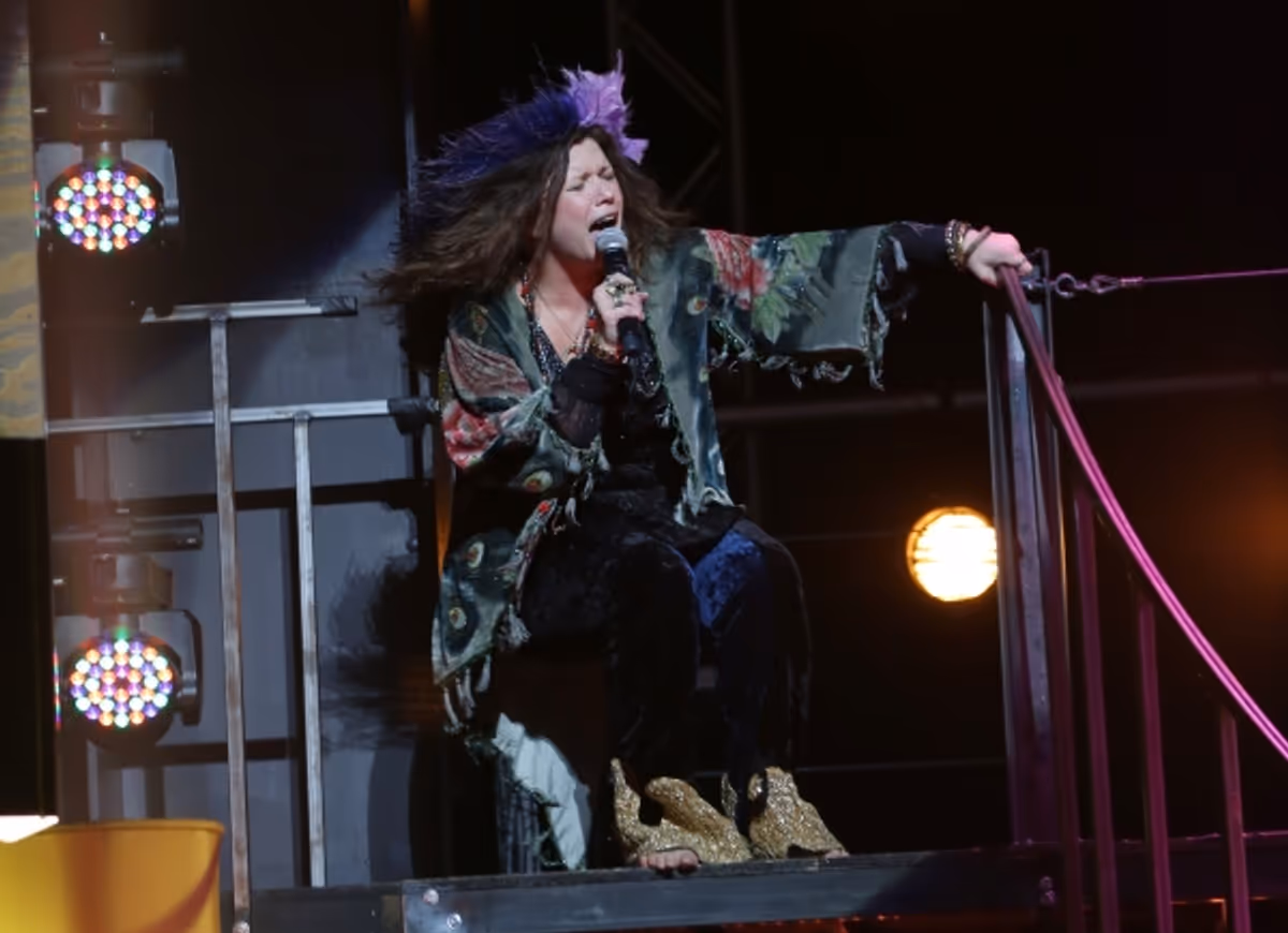 Mary Bridget Davies at Mary Bridget Davies & A NIGHT WITH JANIS JOPLIN Cast Take First Broadway Bow!