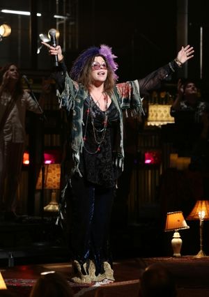 Mary Bridget Davies @ BroadwayWorld Mary Bridget Davies Photo