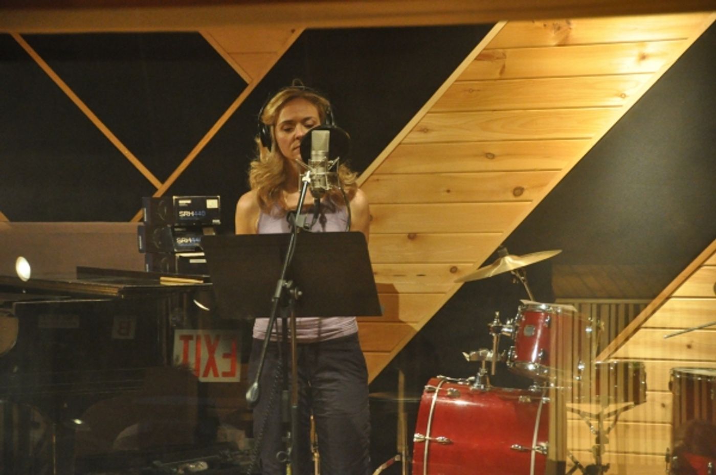 Exclusive Photo Coverage: PIPPIN's Matthew James Thomas and Rachel Bay Jones Sing Cherry Tree Carols for a Cure Image