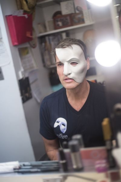 Exclusive Photo Coverage: THE PHANTOM OF THE OPERA Supports BC/EFA with #Thinkofme Shirts — photo 5 of 10