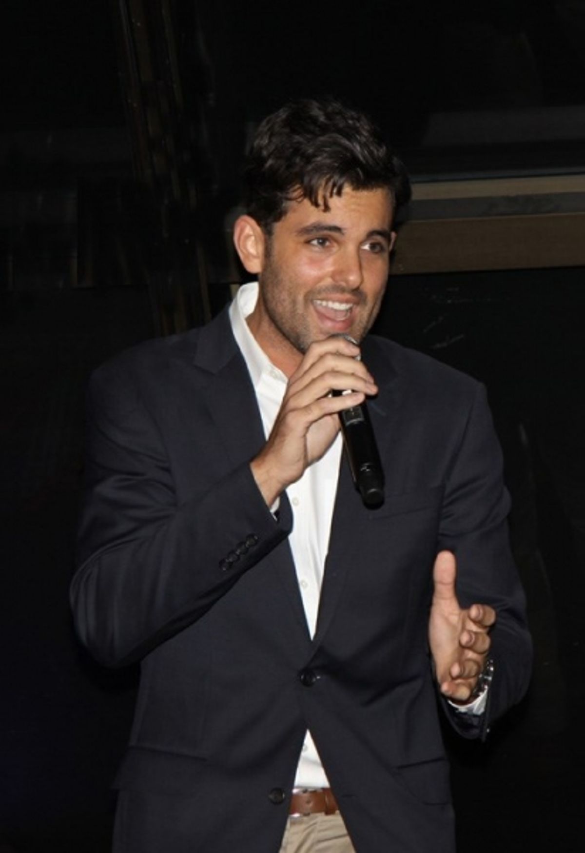 Zak Resnick - Mamma Mia! - sang ''What You Need'' from It''s Only Life and ''Out There'' from The Hunchback of Notre Dame at 