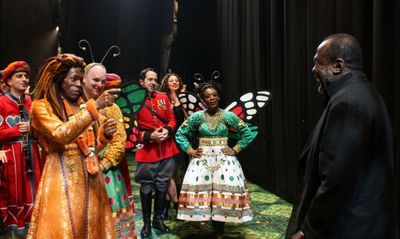 Andre De Shields and the cast of the Huntington Theatre Company''s THE JUNGLE BOOK si Photo