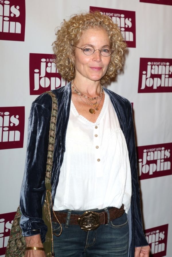 Amy Irving   Photo