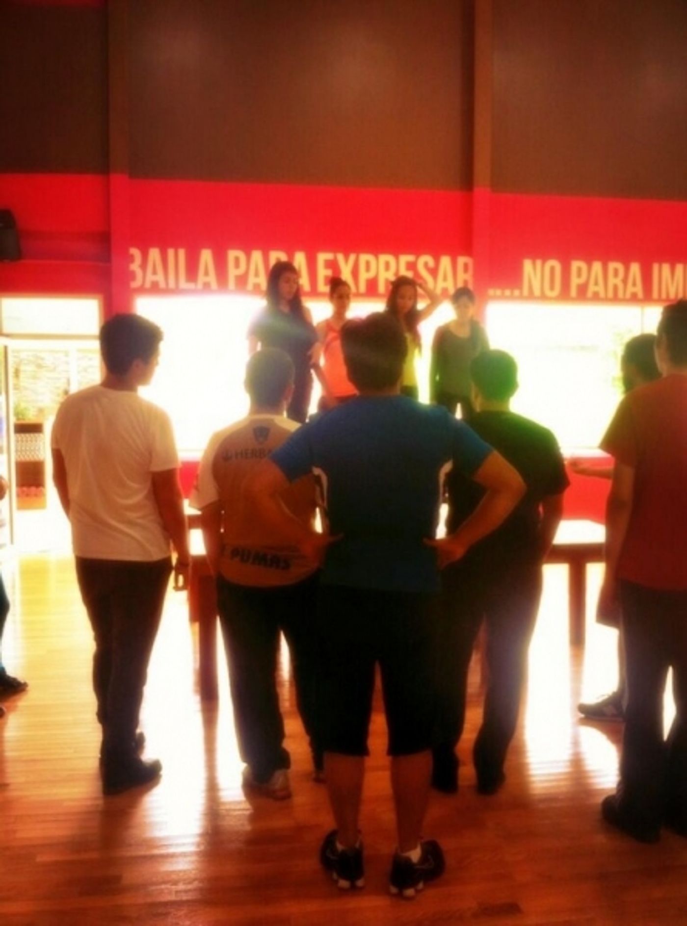 Photo Flash: Saturday Intermission Pics - Oct 12 - KINKY BOOTS Honors SOUL DOCTOR's Last Weekend on Broadway and More! Image