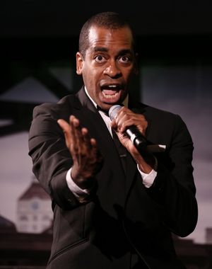 Daniel Breaker  Photo