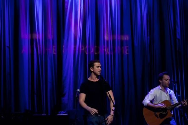 Richard Fleeshman Photo