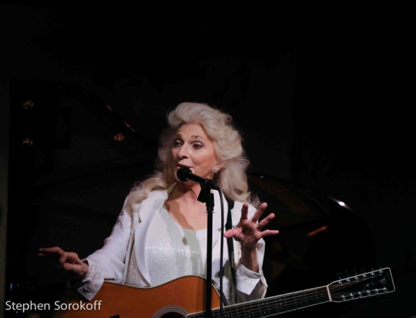 Photo Coverage: Judy Collins Returns to Cafe Carlyle  Image