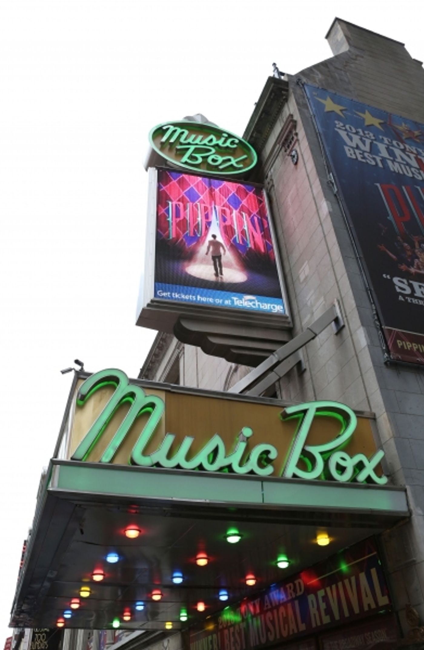 Photo Coverage: Cast of PIPPIN Celebrates 200 Performances on Broadway!  Image