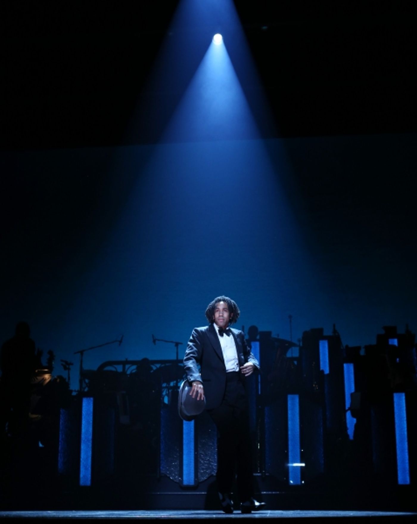 Photo Coverage: First Look at Fantasia, Dule Hill, Adriane Lenox & Cast of AFTER MIDNIGHT on Stage!  Image