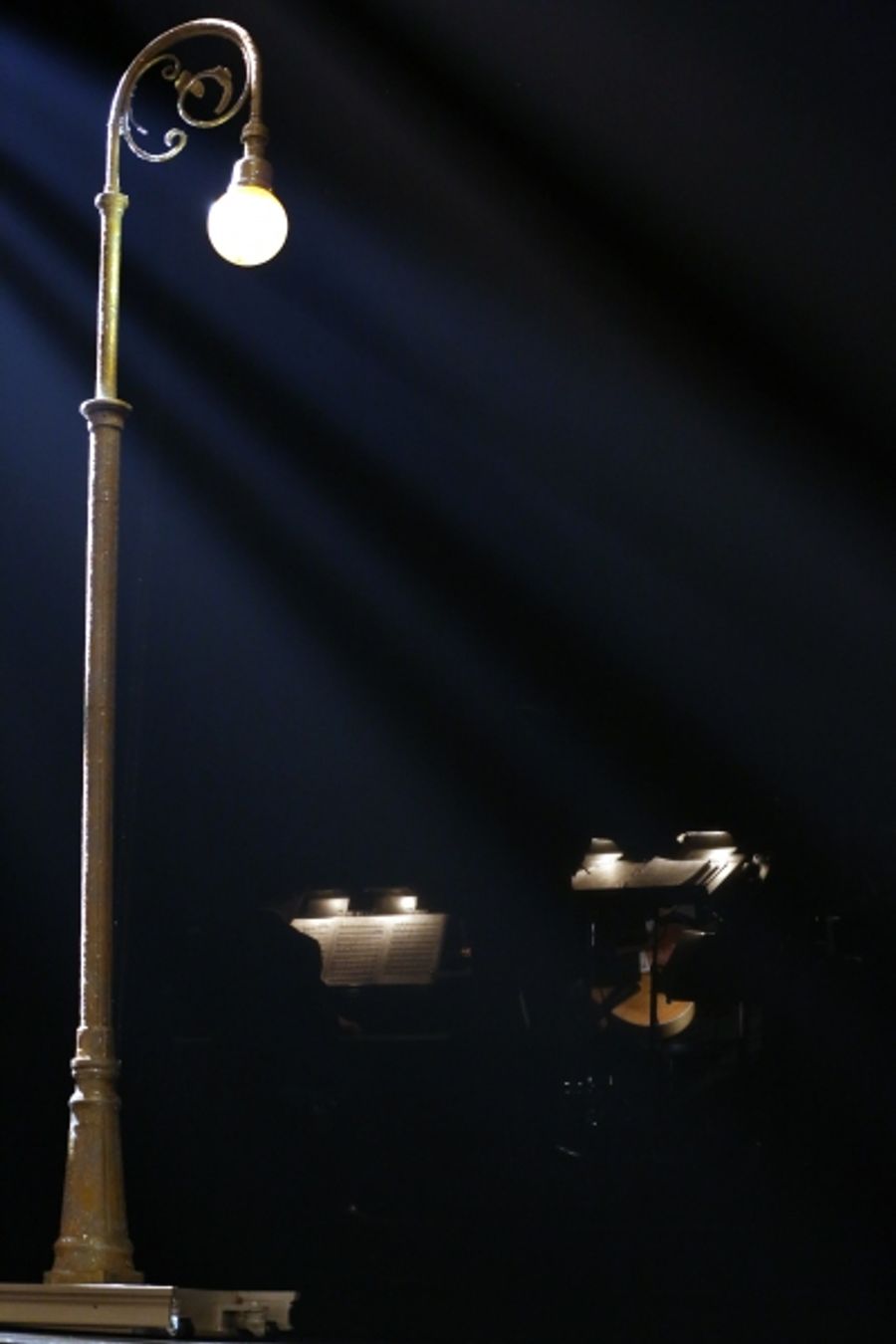 Photo Coverage: First Look at Fantasia, Dule Hill, Adriane Lenox & Cast of AFTER MIDNIGHT on Stage! Image