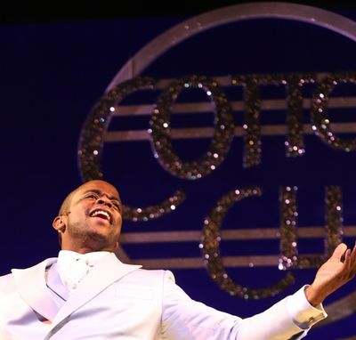 Dule Hill   Photo