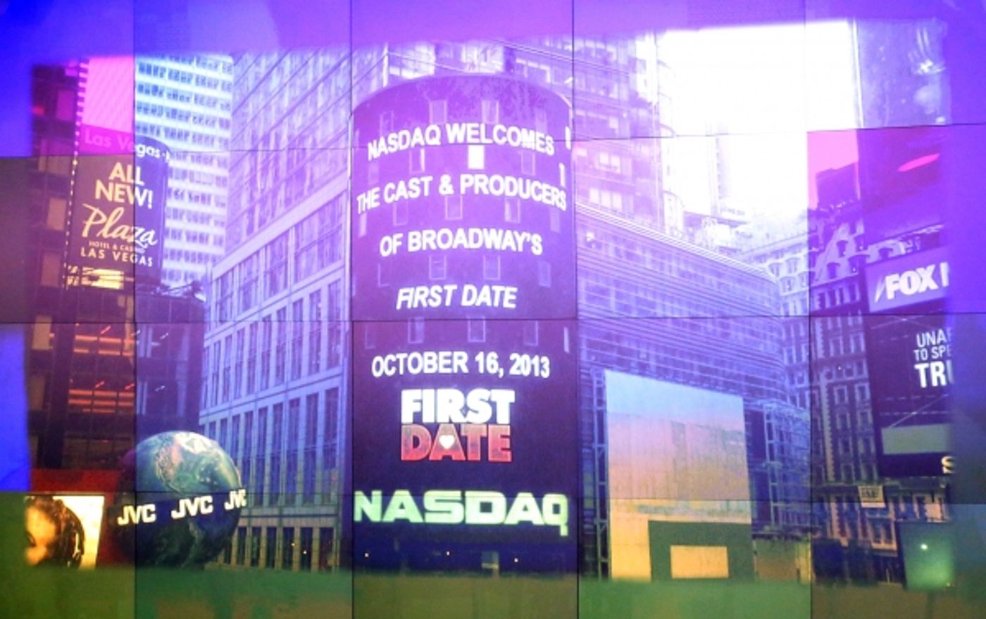 Photo Coverage: FIRST DATE's Krysta Rodriquez and Zachary Levi Ring the NASDAQ Closing Bell  Image