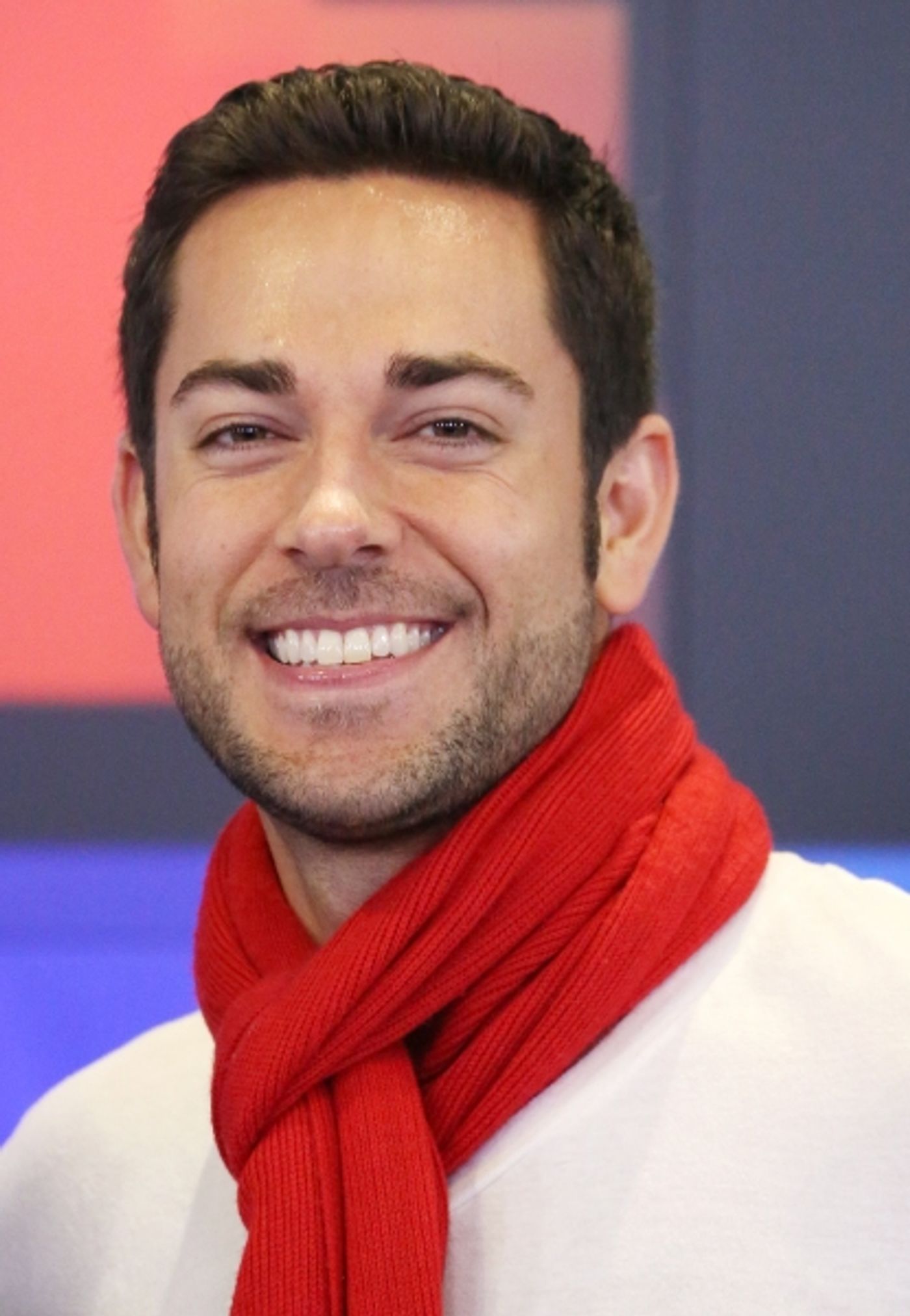 Photo Coverage: FIRST DATE's Krysta Rodriquez and Zachary Levi Ring the NASDAQ Closing Bell  Image