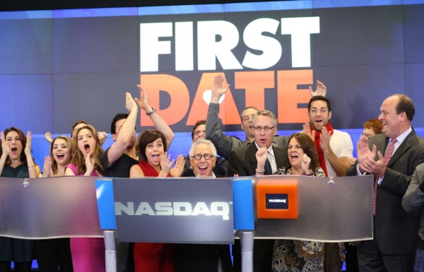 Photo Coverage: FIRST DATE's Krysta Rodriquez and Zachary Levi Ring the NASDAQ Closing Bell  Image