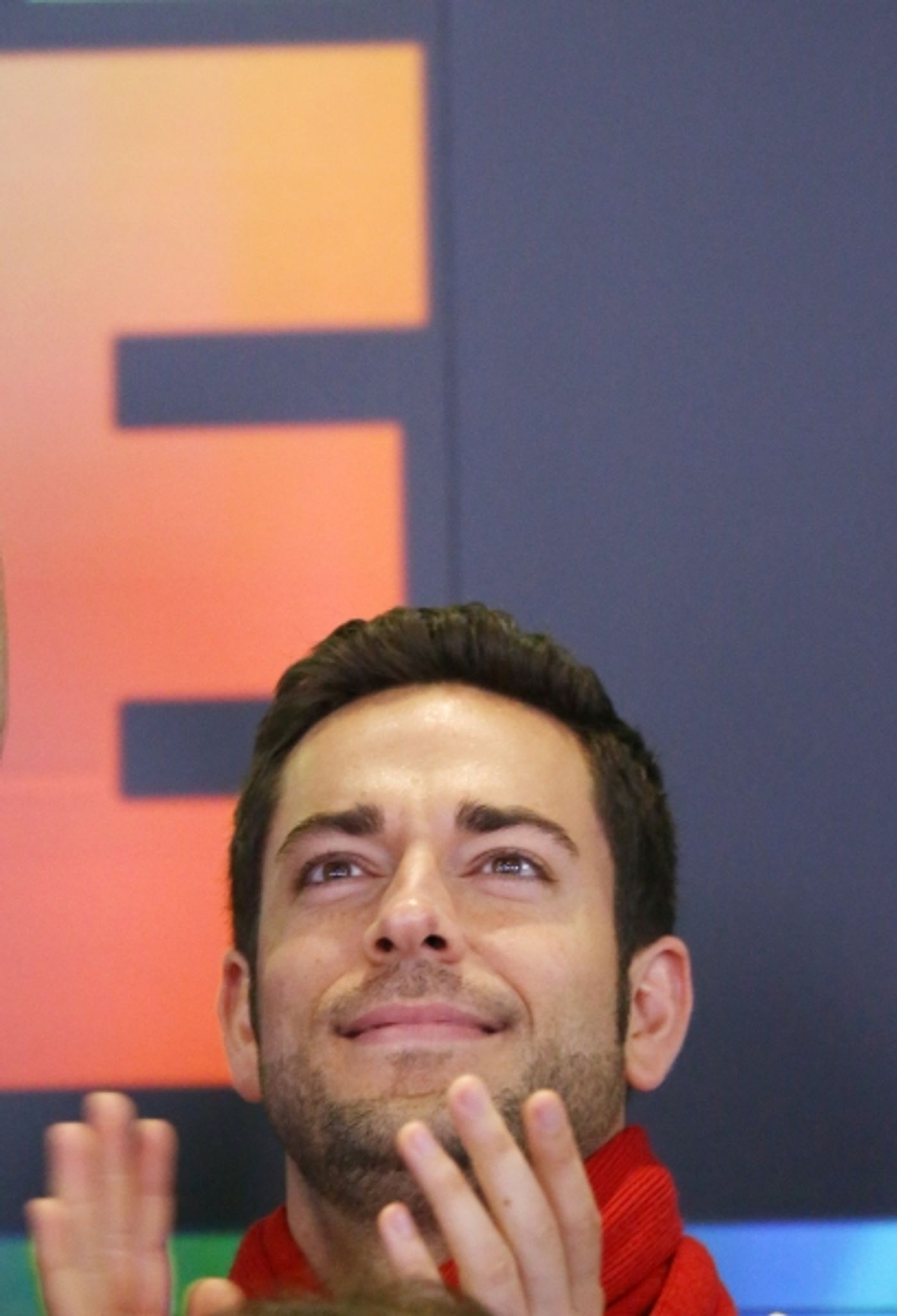Photo Coverage: FIRST DATE's Krysta Rodriquez and Zachary Levi Ring the NASDAQ Closing Bell  Image