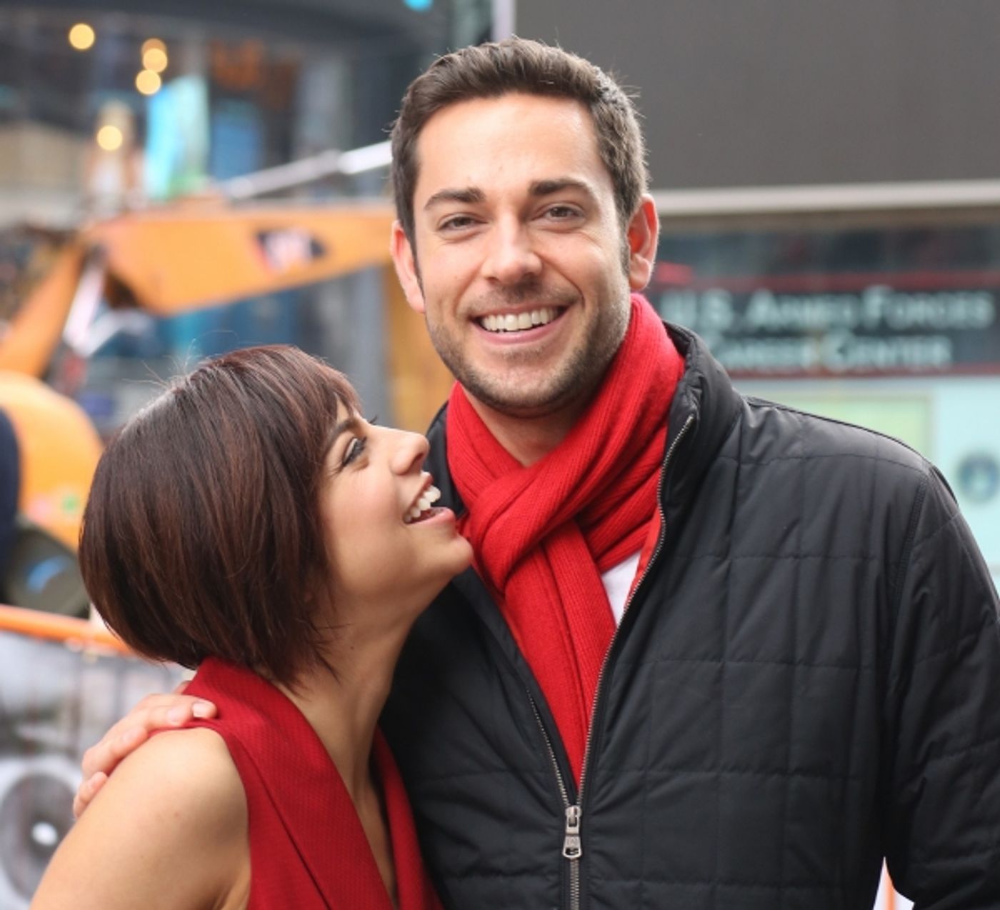 Photo Coverage: FIRST DATE's Krysta Rodriquez and Zachary Levi Ring the NASDAQ Closing Bell  Image