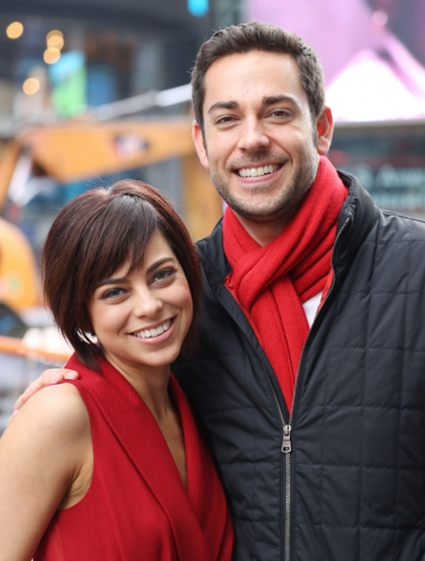 Photo Coverage: FIRST DATE's Krysta Rodriquez and Zachary Levi Ring the NASDAQ Closing Bell  Image