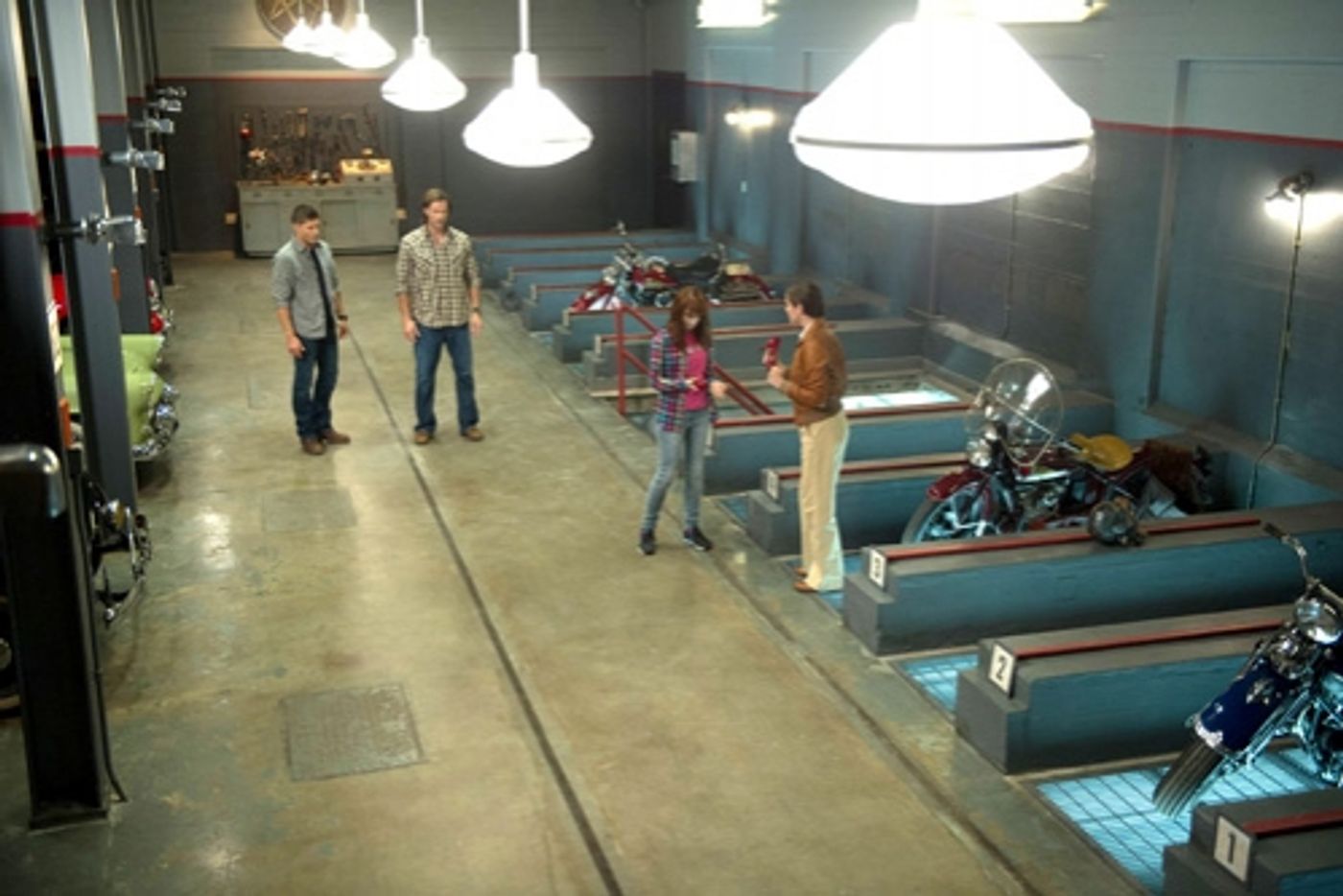 Photo Flash: First Look at Felicia Day's Return to SUPERNATURAL  Image