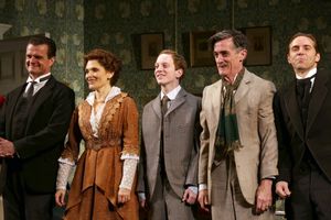 Michael Cumpsty, Mary Elizabeth Mastrantonio, Spencer Davis Milford, Roger Rees, Alessandro Nivola @ BroadwayWorld Michael Cumpsty, Mary Elizabeth Mastrantonio, Spencer Davis Milford, Roger Rees, Ales Photo