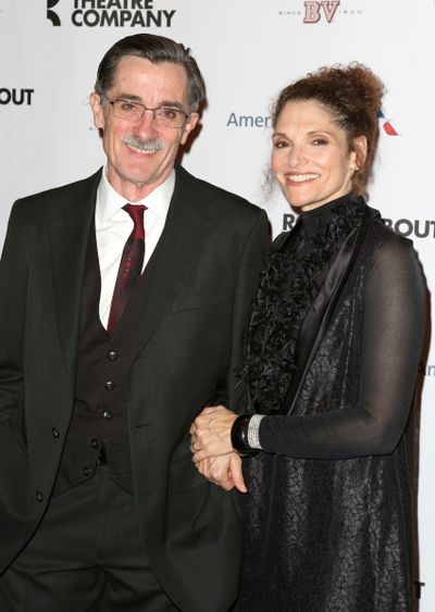 Roger Rees and Mary Elizabeth Mastrantonio  Photo