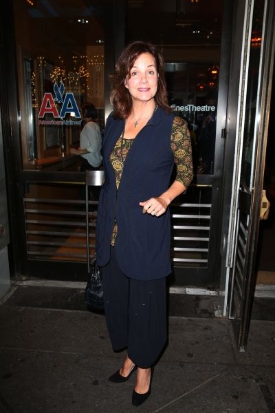 Margaret Colin   Photo