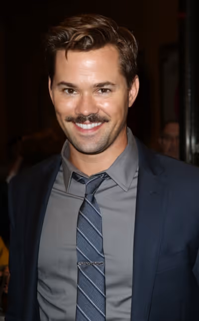 Andrew Rannells  Photo