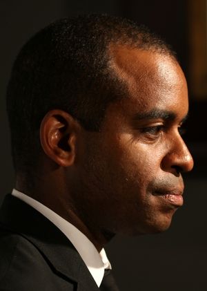 Daniel Breaker Photo