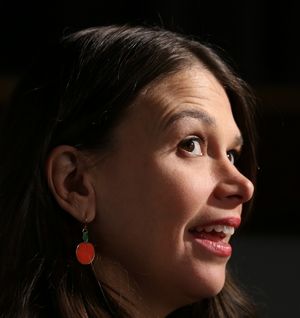 Sutton Foster Photo