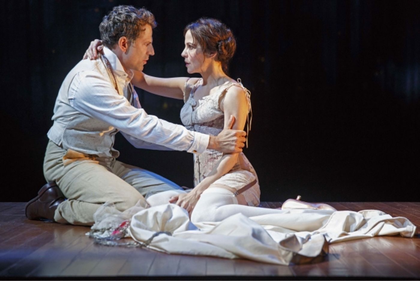 Photo Flash: First Look at Mary-Louise Parker, Victoria Clark, Danny Burstein and More in MTC's THE SNOW GEESE!  Image