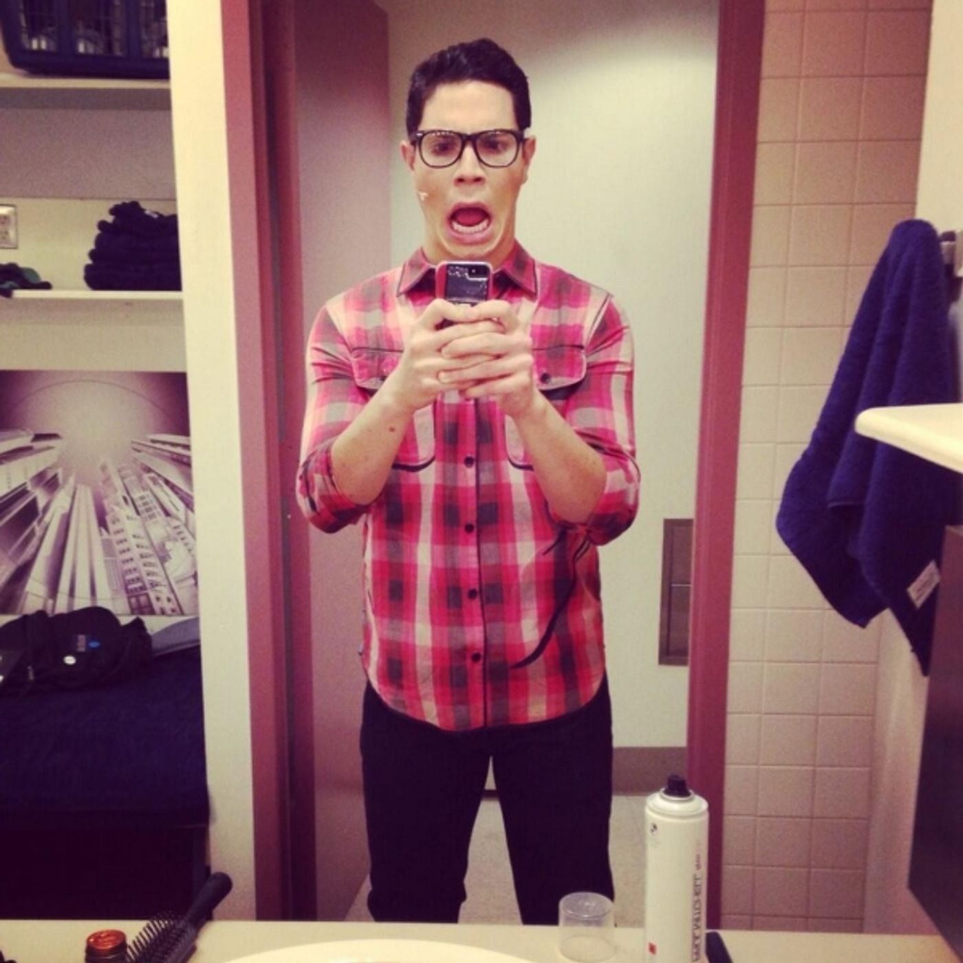 Photo Flash:  Saturday Intermission Pics - Oct 19 - Part 2 - CINDERELLA's Laura Osnes Settles into Fall; Plus PIPPIN, NEWSIES & More!  Image