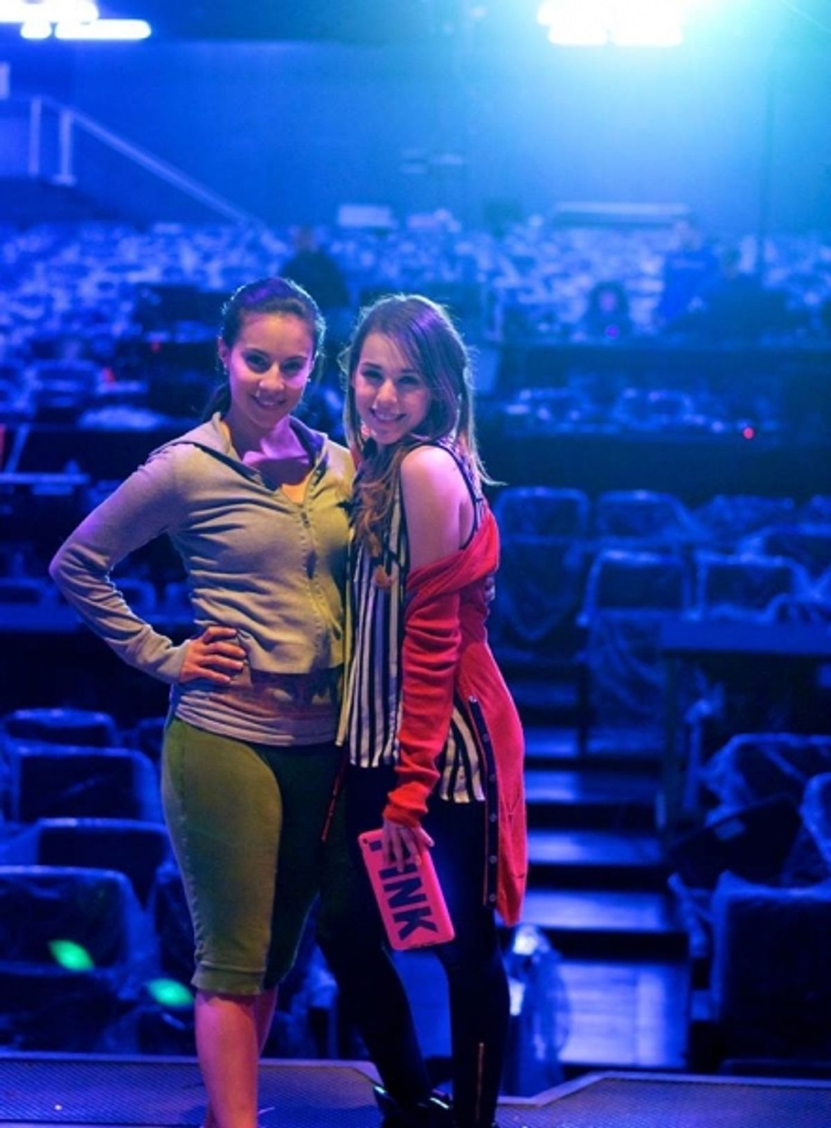 Danna Paola y Ana Cecilia en el Teatro Telcel at 