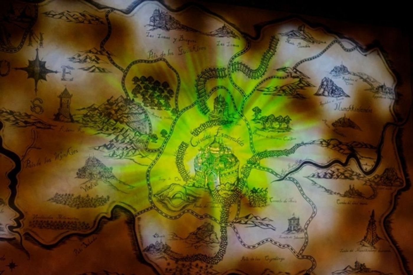 Photo Flash: First Look at WICKED Mexico  Image