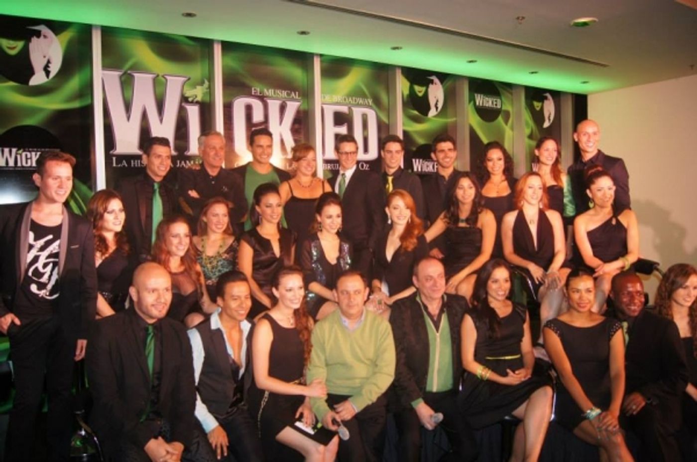 Photo Flash: First Look at WICKED Mexico  Image