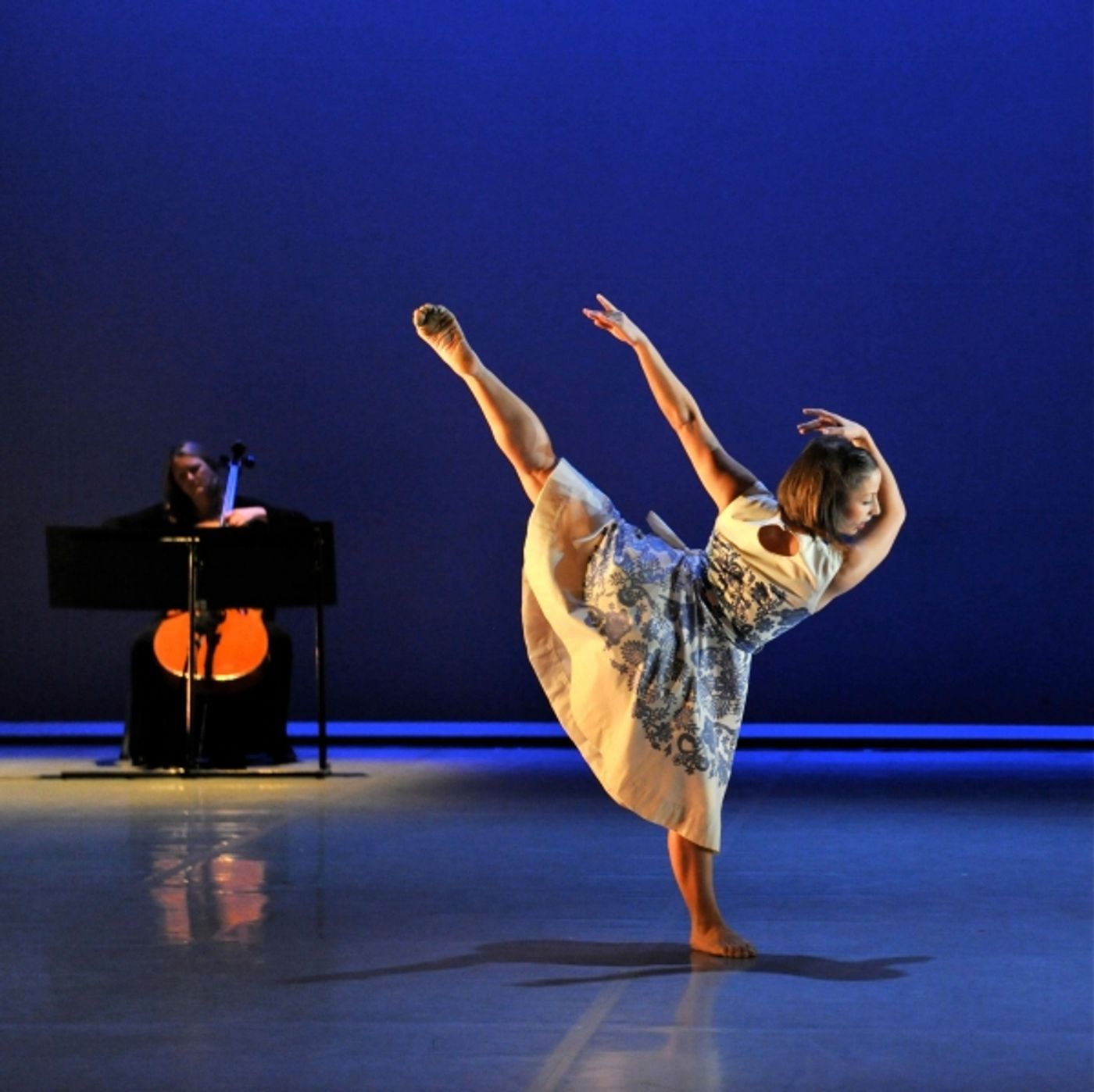 Photo Flash: Phoenix Dance Theatre's Particle Velocity Set for London Season at Royal Opera House  Image