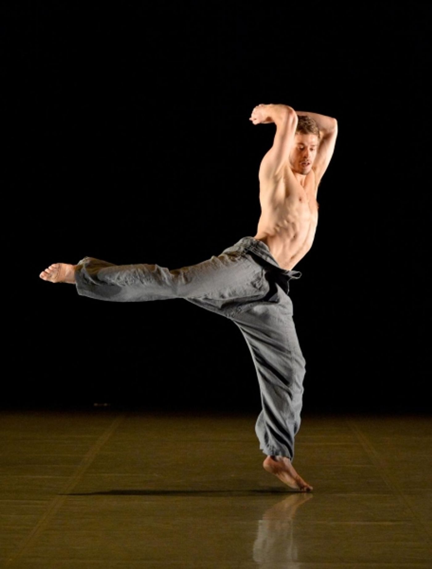 Photo Flash: Phoenix Dance Theatre's Particle Velocity Set for London Season at Royal Opera House  Image