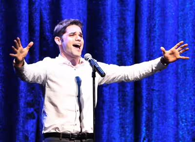 Jeremy Jordan  Photo