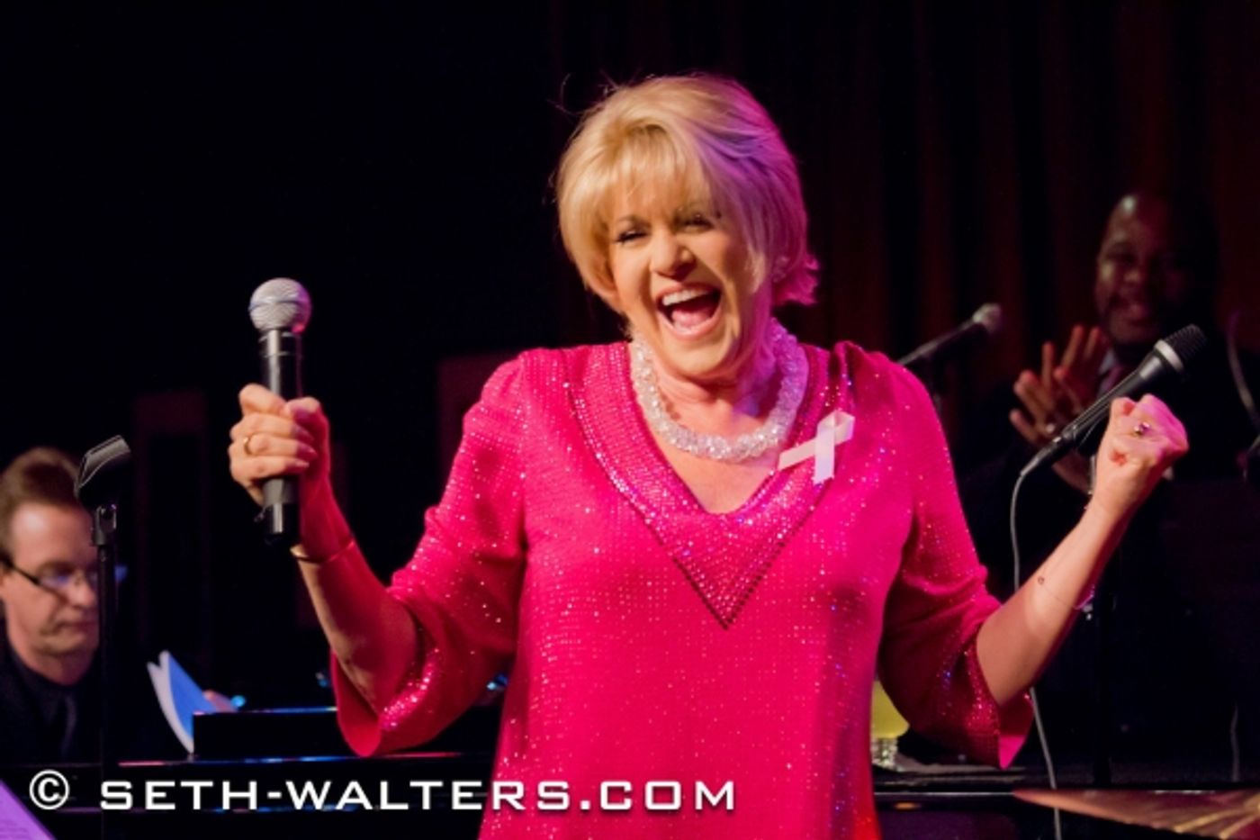 Photo Flash: Lorna Luft, Liza Minnelli, Brian Stokes Mitchell & More Celebrate Second LORNA'S PINK PARTY at Birdland!  Image