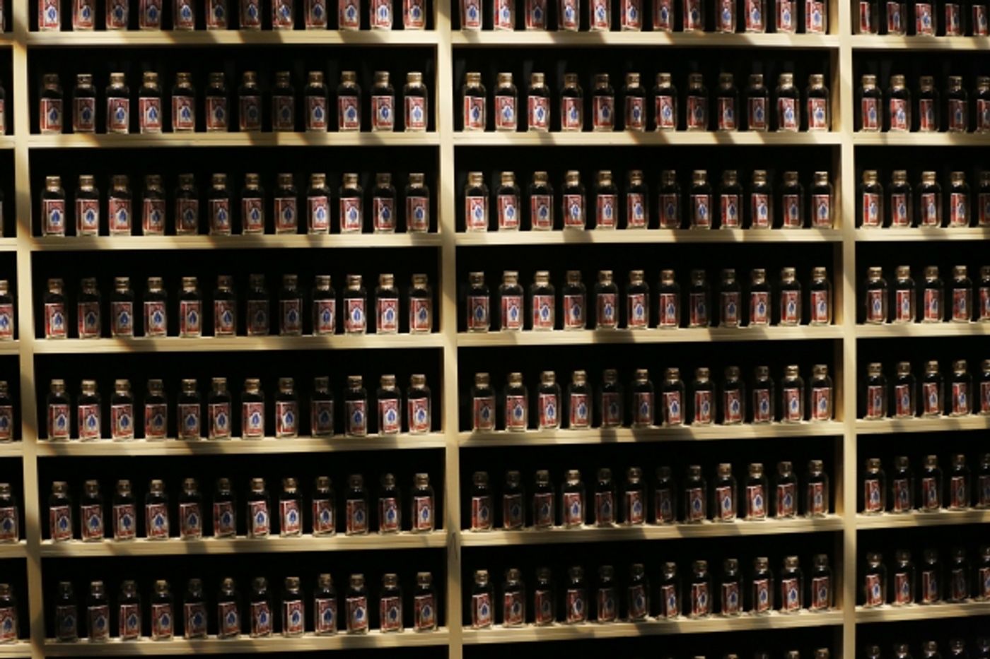 Photo Coverage: Neil Patrick Harris, Derek DelGaudio & Helder Guimaraes Preview NOTHING TO HIDE Image